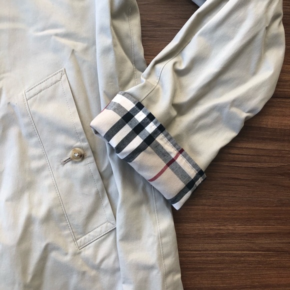 Burberry Trench Coat - Picture 4 of 7